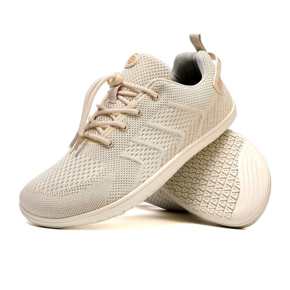 Sneakers Barefoot Motion